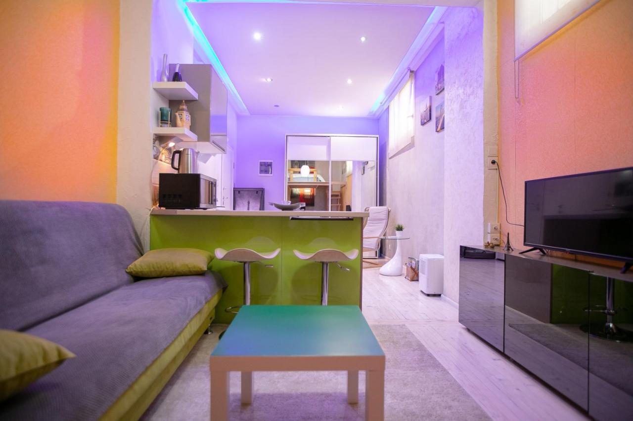 Ferienwohnung Orange And Blue Studio Downtown 5 Min From White Tower Thessaloniki Exterior foto