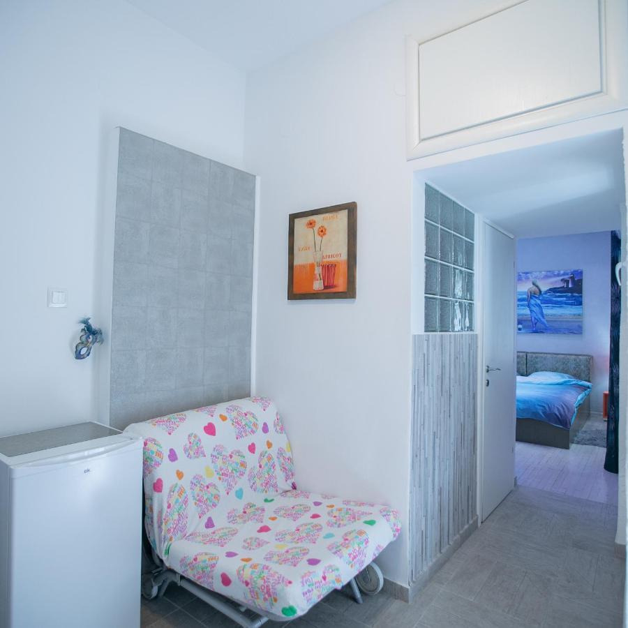 Ferienwohnung Orange And Blue Studio Downtown 5 Min From White Tower Thessaloniki Exterior foto