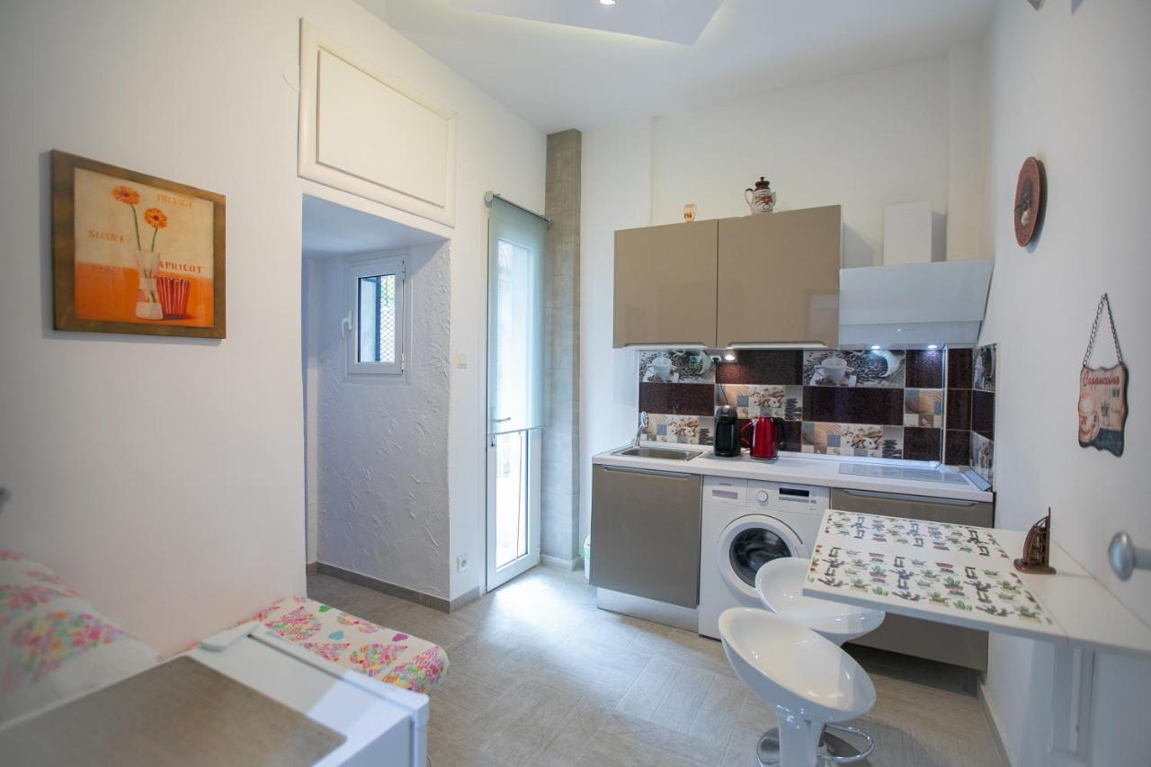 Ferienwohnung Orange And Blue Studio Downtown 5 Min From White Tower Thessaloniki Exterior foto